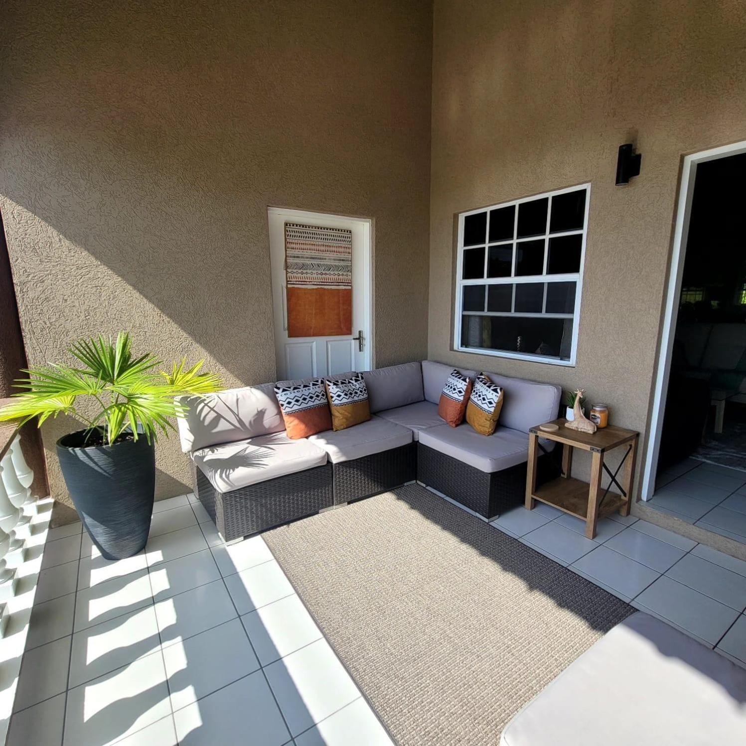 Silver View Apartments St. George's Екстер'єр фото