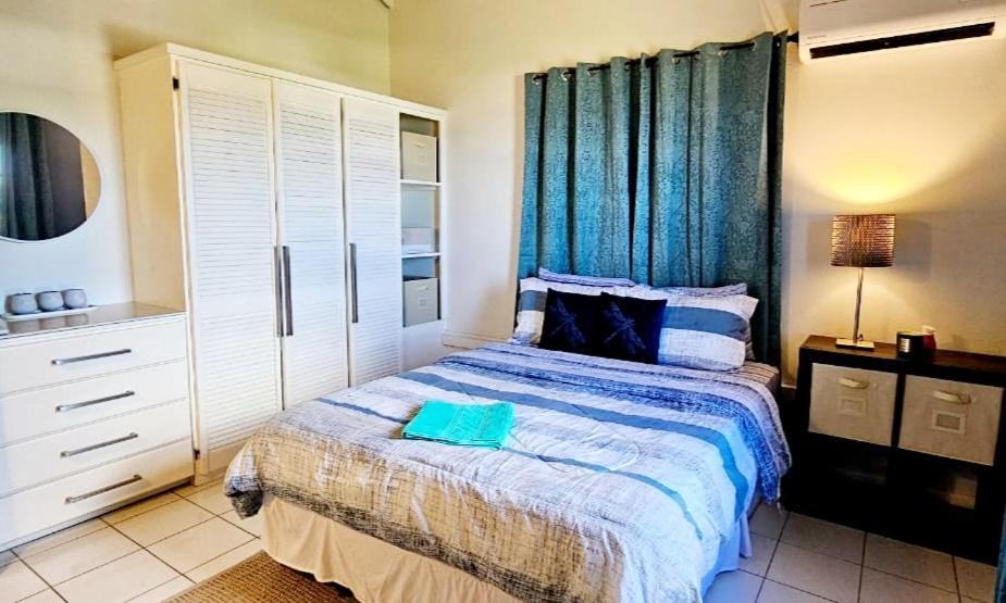 Silver View Apartments St. George's Екстер'єр фото