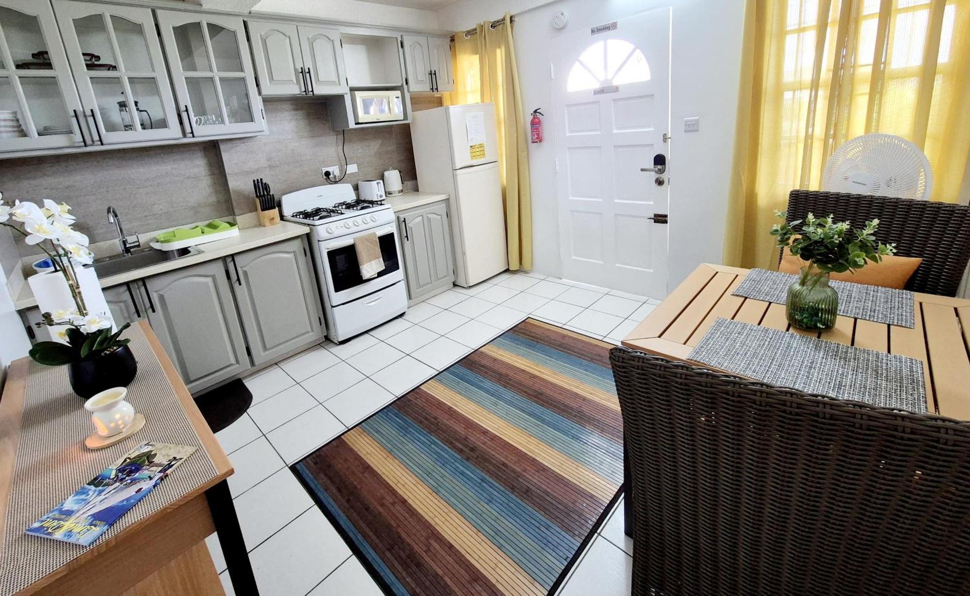 Silver View Apartments St. George's Екстер'єр фото