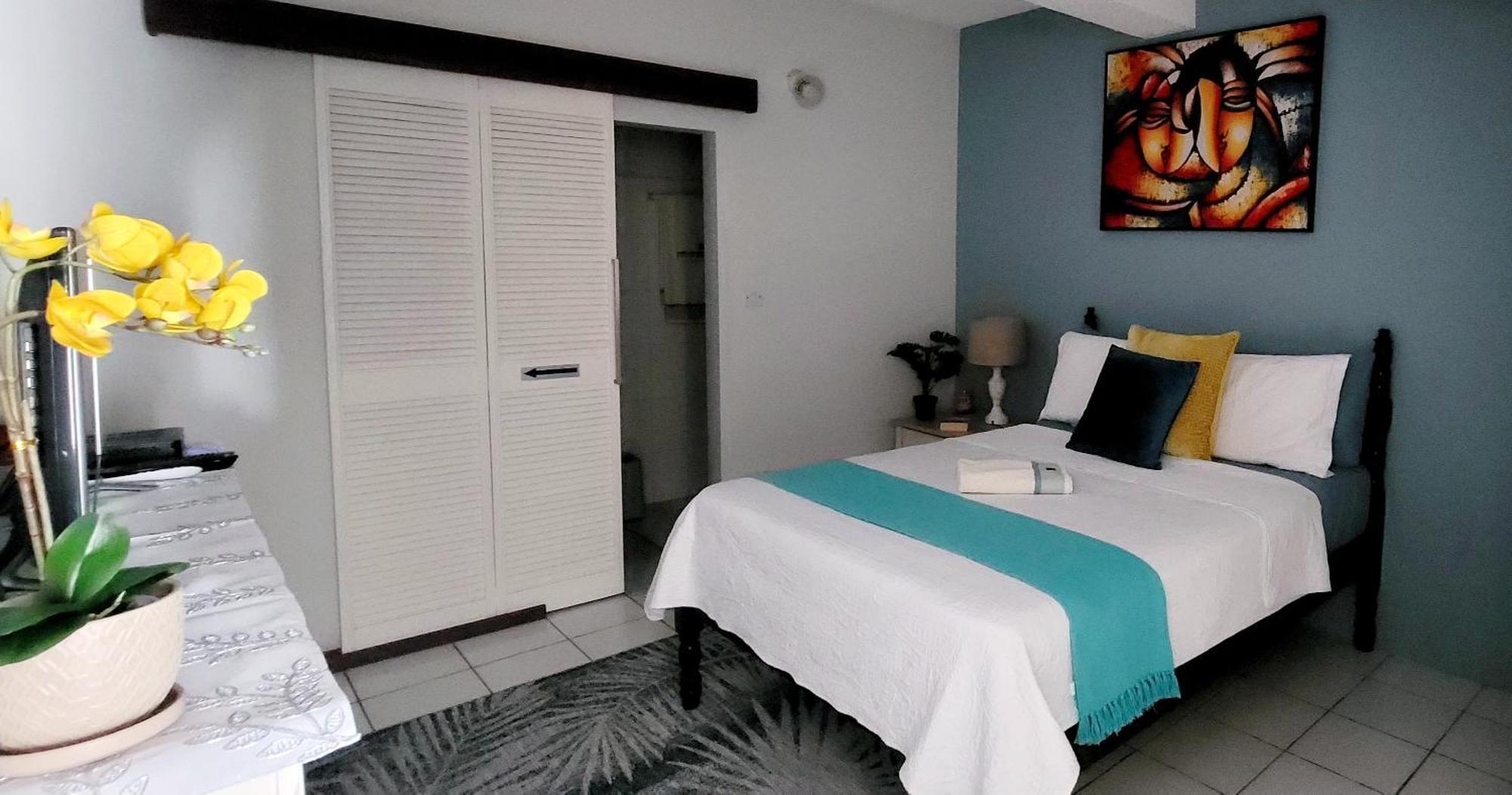Silver View Apartments St. George's Екстер'єр фото